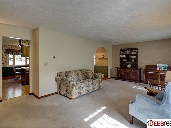 4th image of 1804 S 139th St