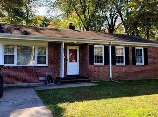 4827 Stillwell Ave, Alexandria, VA 22309