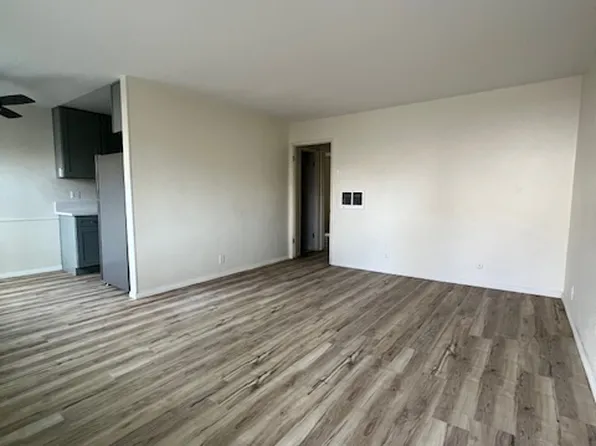 2124 Garnet Ave #B, San Diego, CA 92109