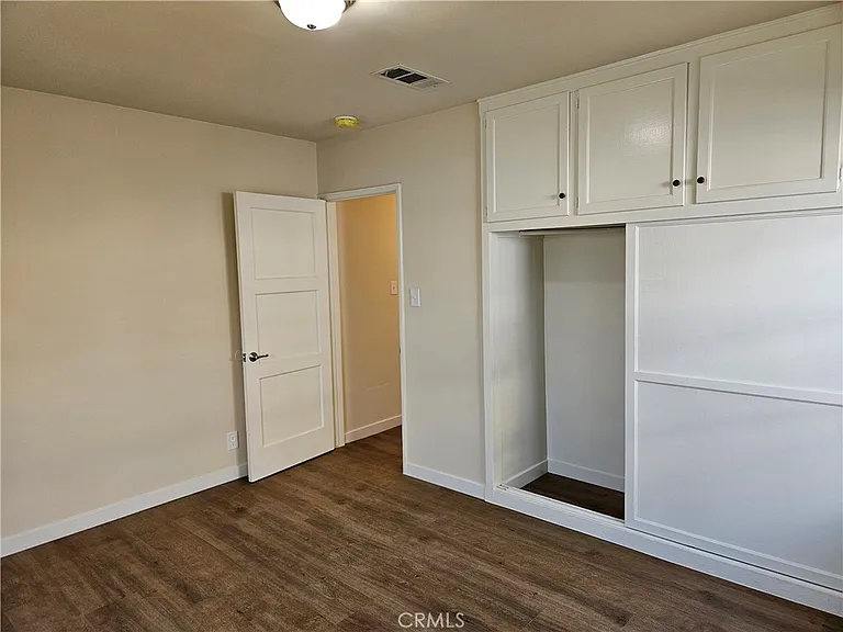 6907 White Oak Ave — Photo 19