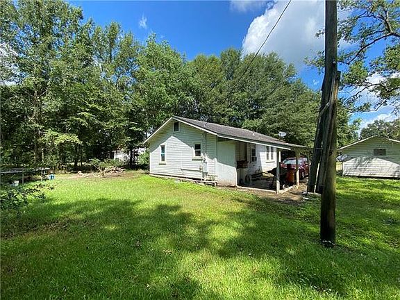 4th image of 804 Varnado St