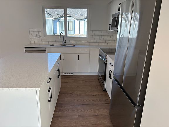 5th image of 1025 Secord Promenade NW #55