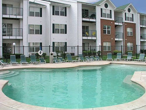 1st image of 604 Park Commons Ct APT K
