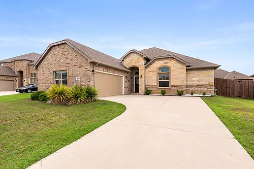 3724 Twin Pines Dr Photo 1