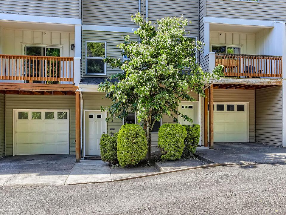 1st image of 4609 NE 118th Ave APT 4