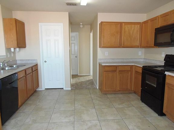 4th image of 308 Briaroaks Dr