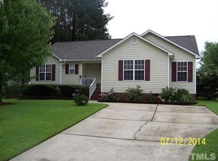 220 Breezewood Ln, Clayton, NC 27520