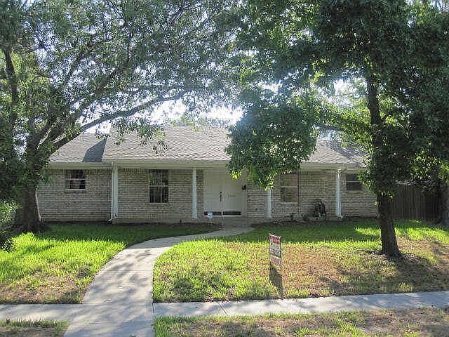 1st image of 2406 Meadow Creek Dr