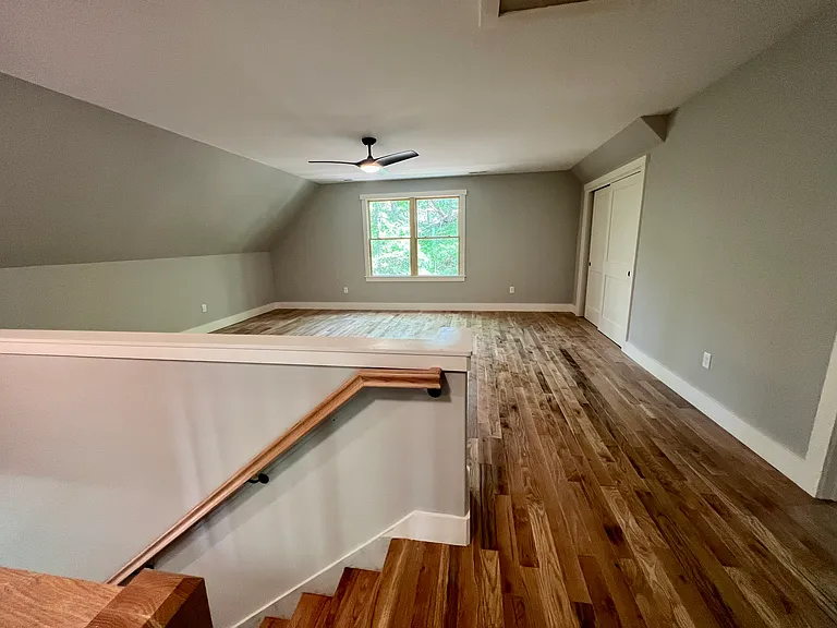 52 Crest Circle Dr — Photo 4