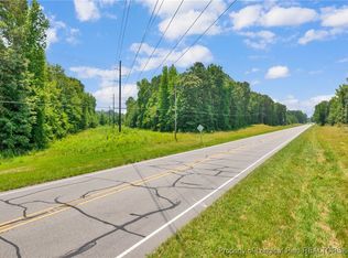 Seals Rd, Laurinburg, NC 28352