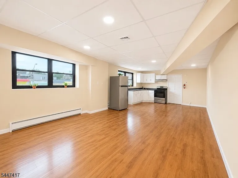 191 Bloomfield Ave #1F — Photo 3