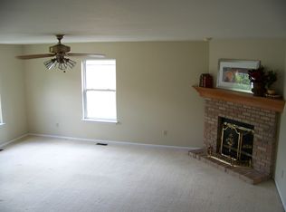 5505 Providence Place Dr, Saint Louis, MO 63129
