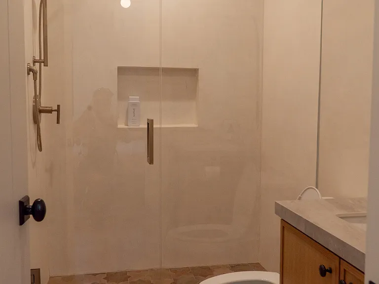 2nd Floor Bathroom