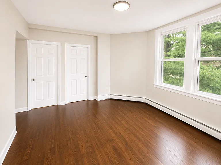 6-8 Ricord St #2 — Photo 4