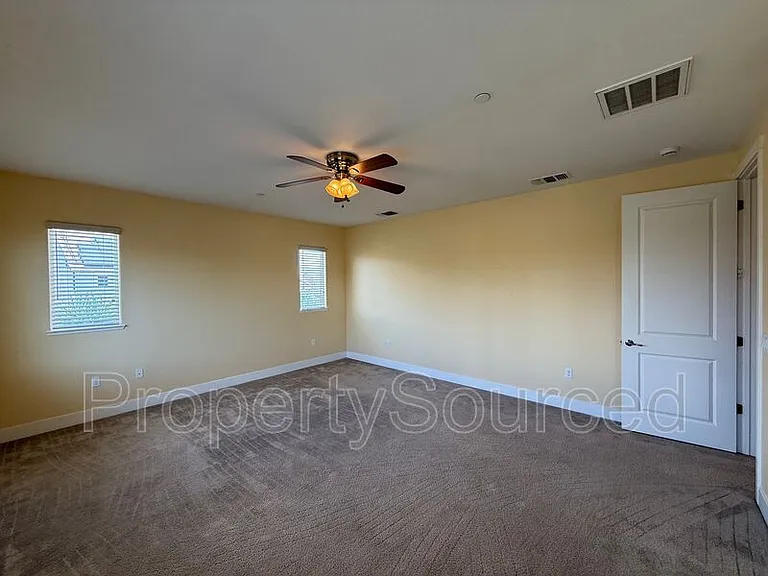 18517 Admiral Way — Photo 39