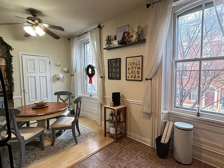 2034 Green St #C — Photo 13