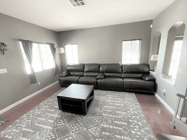 39800 Monarch Dr — Photo 4
