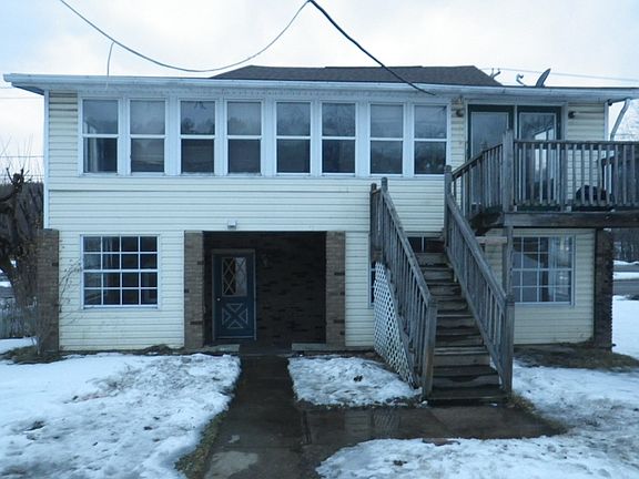 3rd image of 2605 Bigler Ave