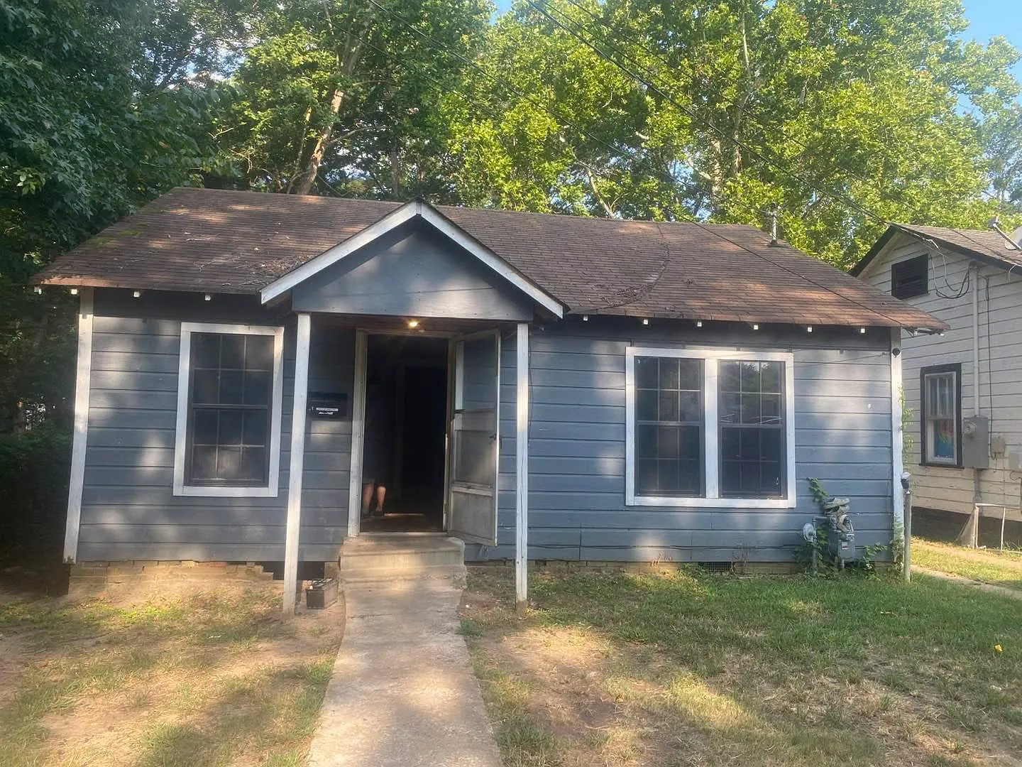2 bed, $700 — Photo 1