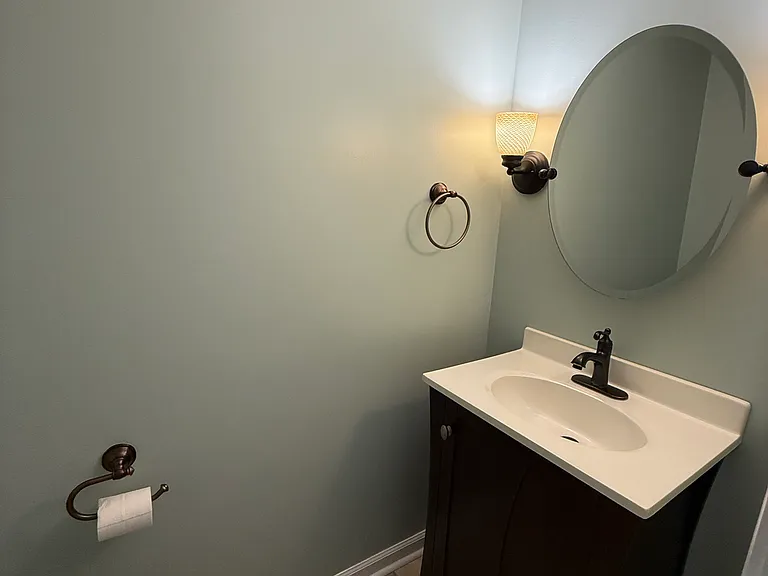 4912 Seabrook Ct — Photo 12