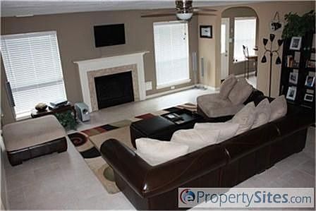 3rd image of 14702 Armitage Ln