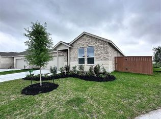 902 Heaven Dr, Beasley, TX 77417