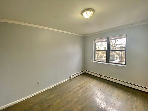 4th image of 254 Saratoga Ave #3