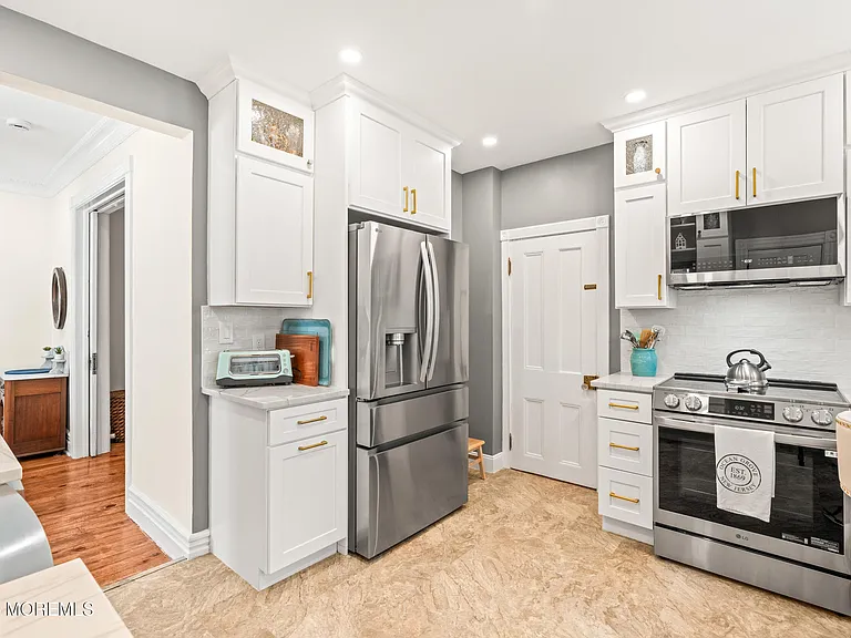 75 Webb Ave #FULL HOUSE WEEKLY — Photo 18