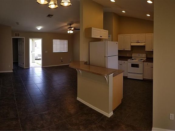 5th image of 225 Ichabod Ave S