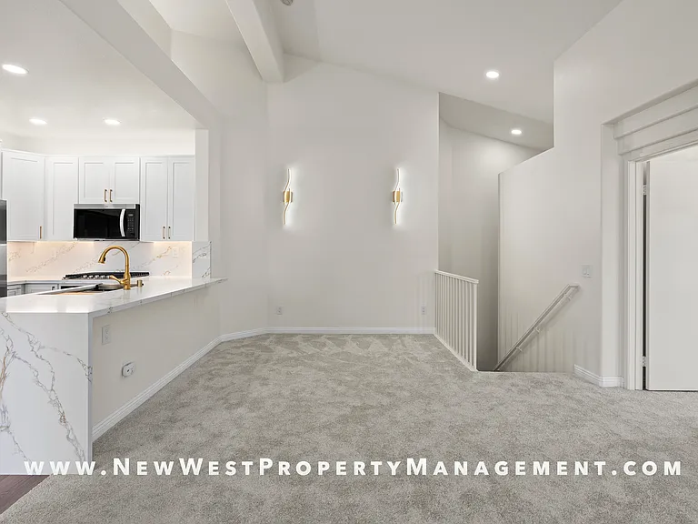5522 Renaissance Ave #1 — Photo 10