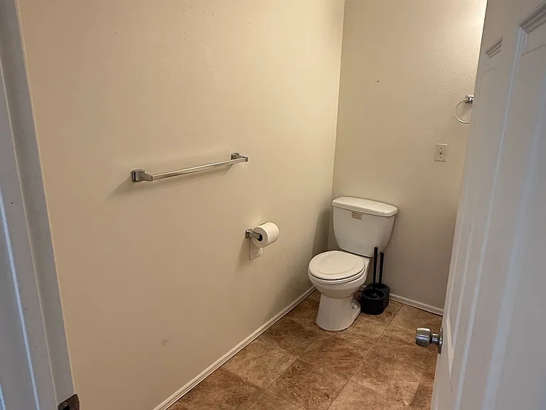2334 W College Ave #2 — Photo 8