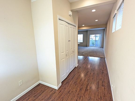 3rd image of 2942 SE Marston Ave