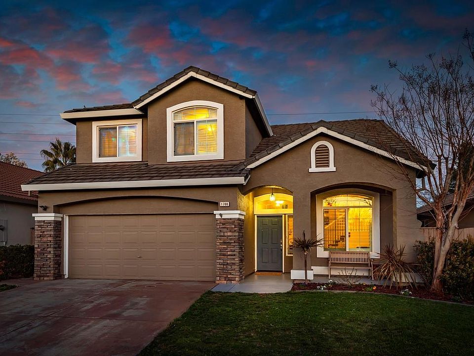 1st image of 1700 Magenta Dr