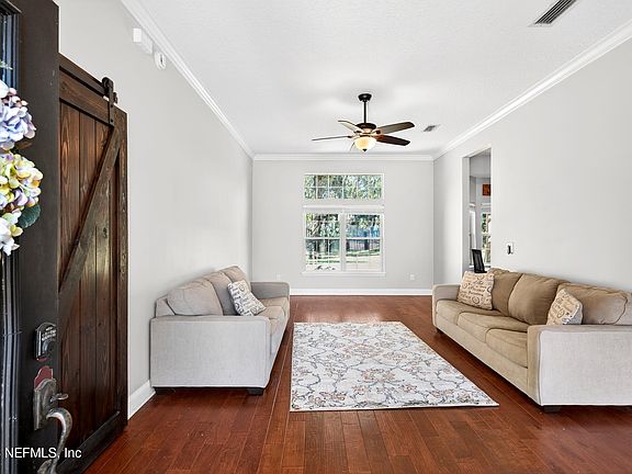 3rd image of 15203 LANDMARK Circle N
