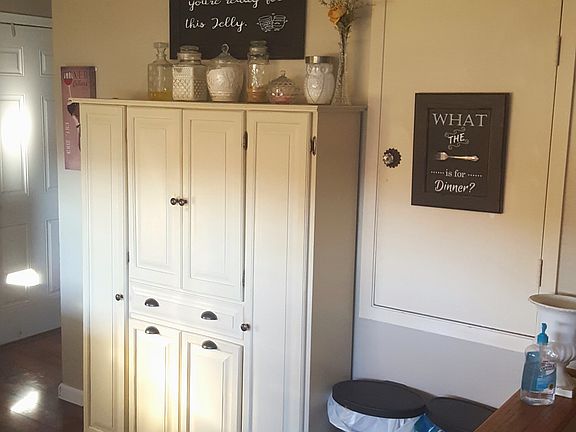 Custom Cab and Pantry 