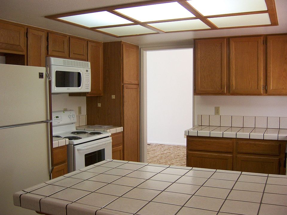 Bright Kitchen