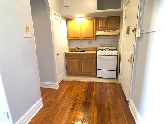 Rented by BRICK & GALO REALTY CORP | media 11