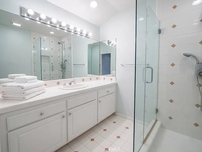 18445 Hatteras St #603 — Photo 12
