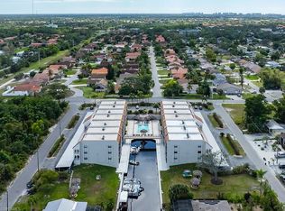 9395 Pennsylvania Ave APT 7, Bonita Springs, FL 34135