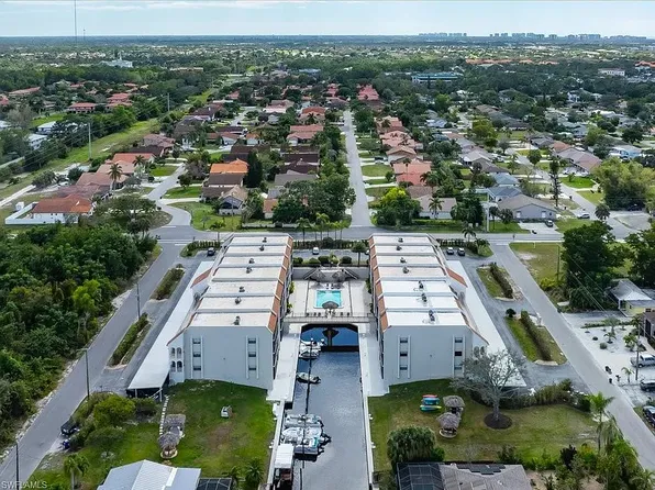 9395 Pennsylvania Ave APT 7, Bonita Springs, FL 34135