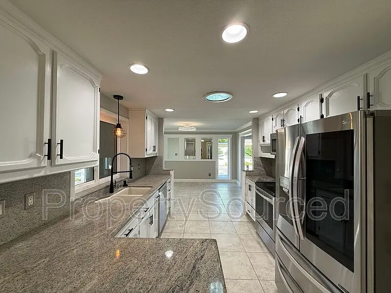 1351 Aksland Dr — Photo 13