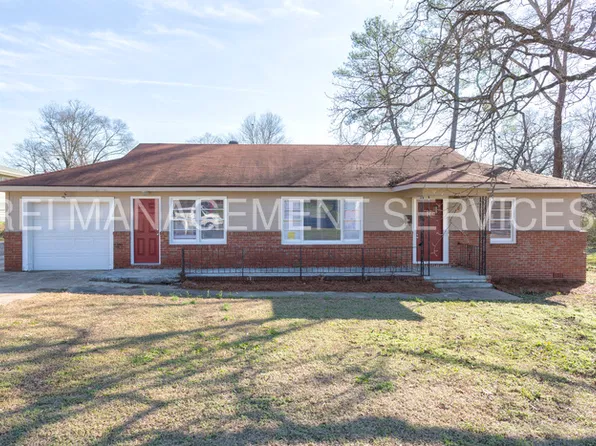 307 Newton Dr, Midfield, AL 35228