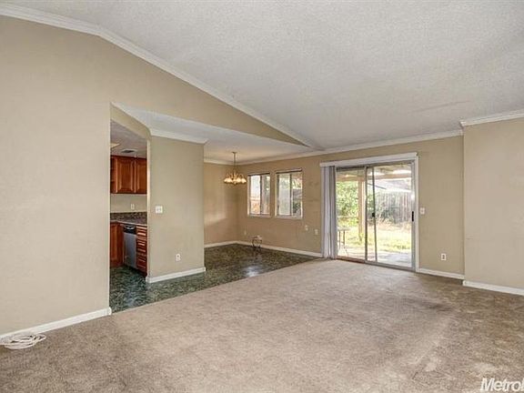 4th image of 630 Tailwind Dr