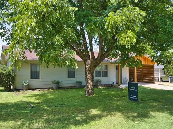 1236 Martin St, Mason, TX 76856