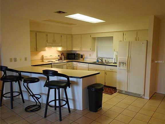 4th image of 28843 Tammi Dr