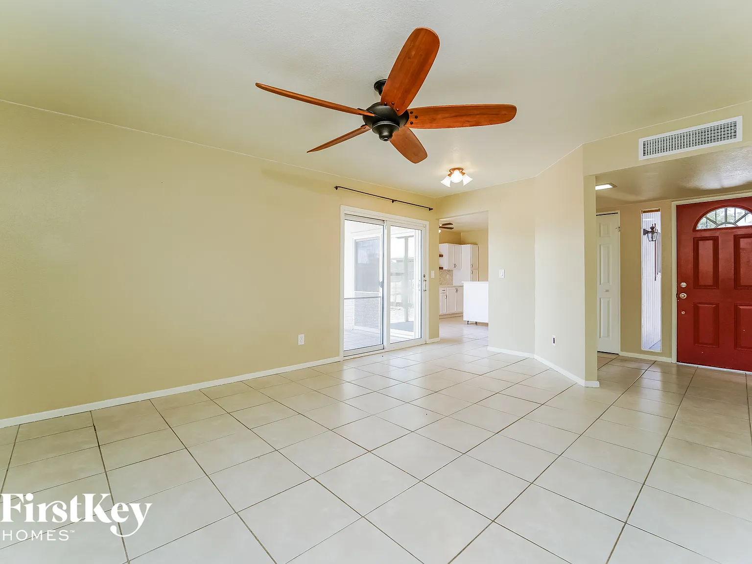 3 bed, 2.0 bath, 1359 sqft, $1,630 — Photo 4