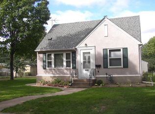 1635 Saint Albans St N, Saint Paul, MN 55117