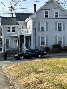 12 Manning St APT 5, Ipswich, MA, 01938