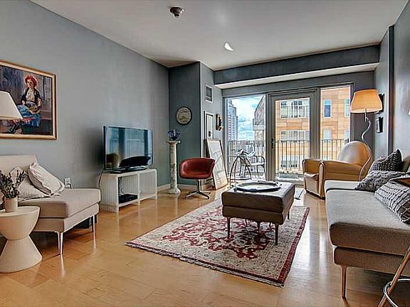4th image of 100 Exchange St Unit 1202