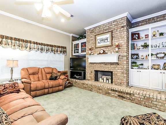 5th image of 6720 86th St